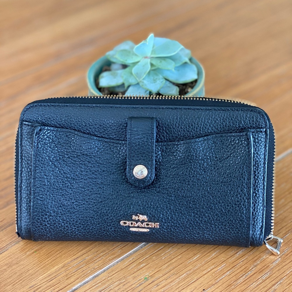 Coach Phone wallet